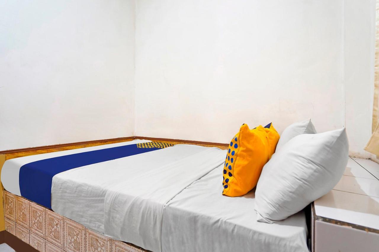 Spot On 91444 Hotel Arimbi Bandung Buitenkant foto